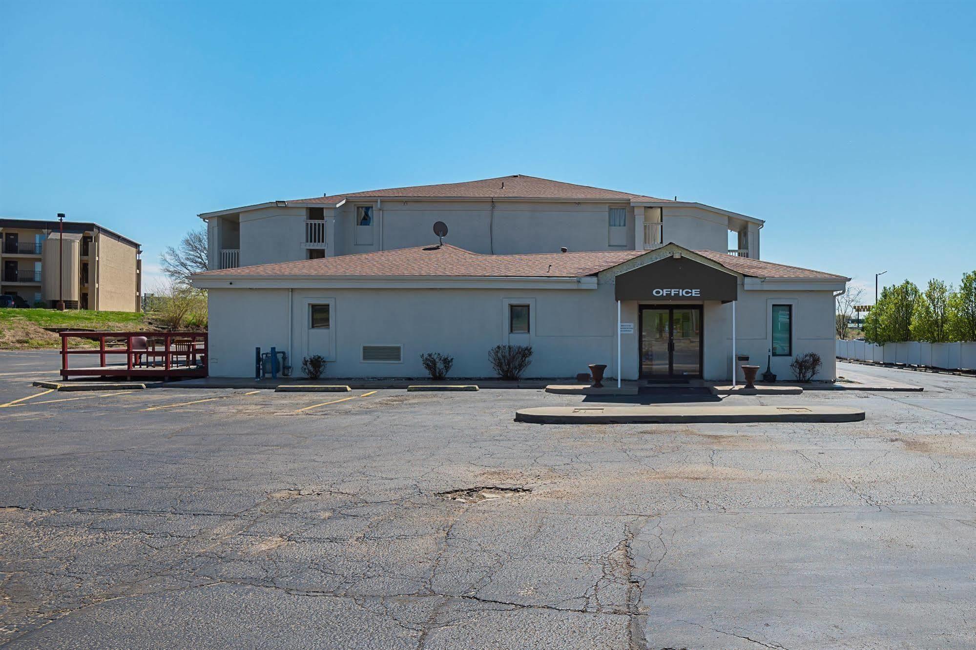 Motel 6-Blue Springs, Mo Εξωτερικό φωτογραφία